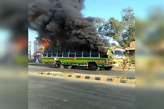 Passenger bus set ablaze for refusing to give extortion in Pakpattan