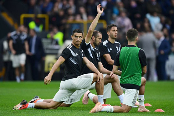 Amid the turmoil, Ronaldo looks to pick up where he left off