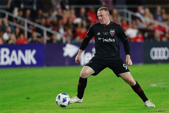 Rooney brace propels D.C. into MLS Cup playoffs, Galaxy stay alive