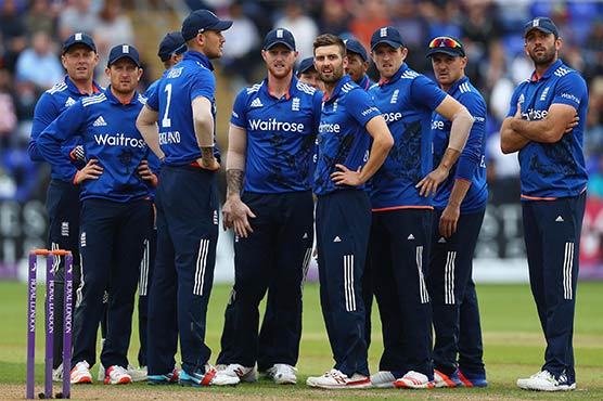 England cricketers warned over Sri Lanka upheaval
