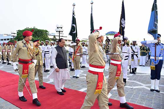 President Mamnoon receives farewell guard of honor