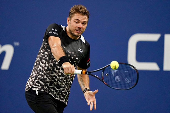 Wawrinka wobbles to winning start in St Petersburg
