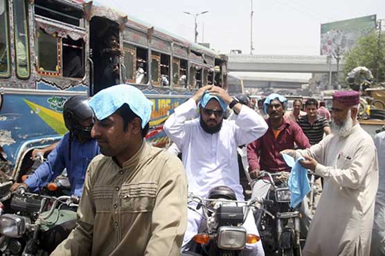 Blistering heat grips Karachi as temperature likely to hit 38 degrees