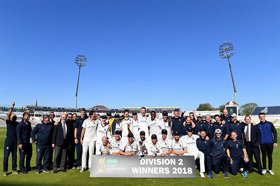 'Just one of the guys': Trott bows out with Warwickshire win