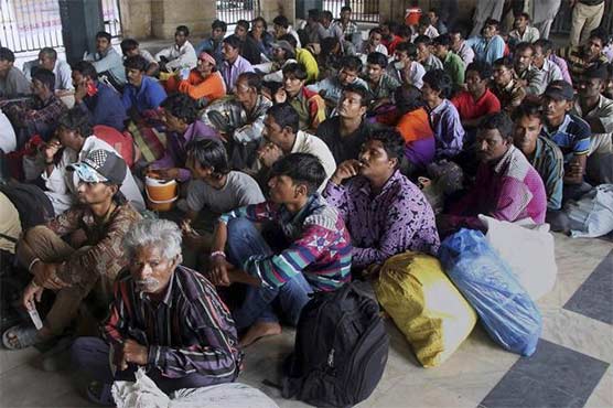 Pakistan to hand over 100 fishermen to India today