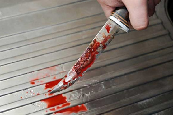 Girl stabbed in public for refusing the proposal