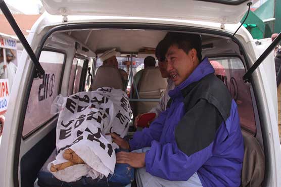 Citizens mourn loss of 20 lives in Quetta bomb blast