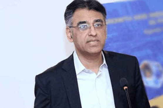 Boxing-Iranian female fighter cancels return home after arrest warrant issued