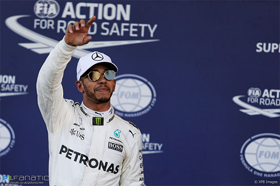 Hamilton wary of rivals' street smarts in Baku