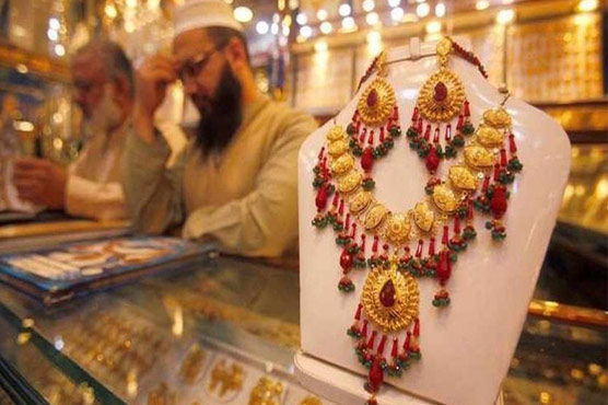 Gold price increases by Rs200