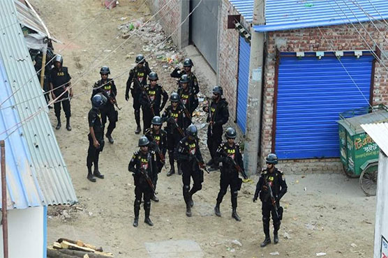 Suspected extremists killed in Bangladesh raid; IS claims blast