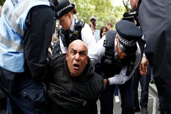 Thousands protest in Britain for Kashmir outside Indian High Commission