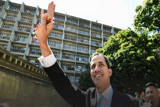 Rival rallies set up tense standoff in Venezuela 