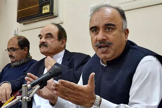 KP Governor Shah Farman refutes reports of conflict with chief minister