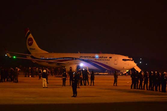 Suspected Bangladesh plane hijacker shot dead: army