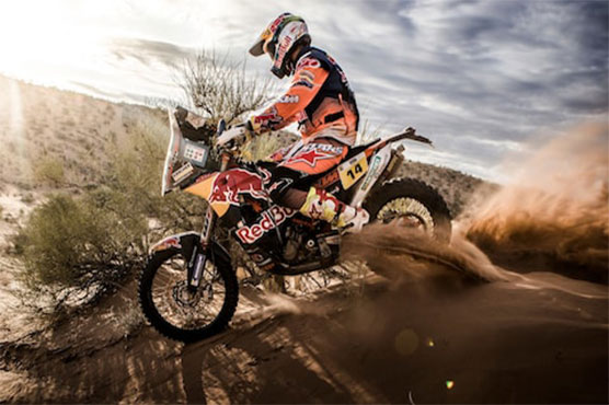 'Good Samaritan' Sunderland rewarded with Dakar victory