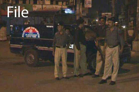Police mobile comes under grenade attack in Sukkur