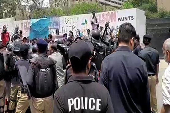 Three arrested as police clash with protesting nurses in Karachi 