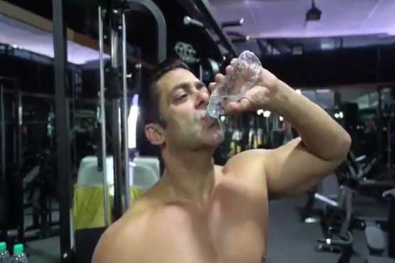 Salman Khan does the 'Bottle Cap Challenge' in his own style