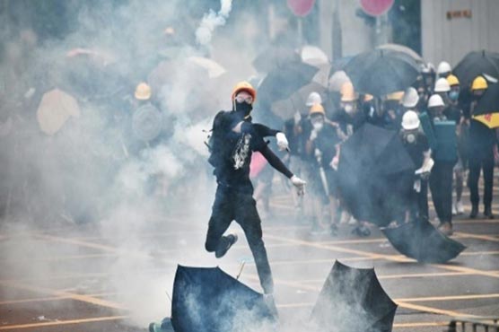 Hong Kong braces for new rally after fresh riot police clashes