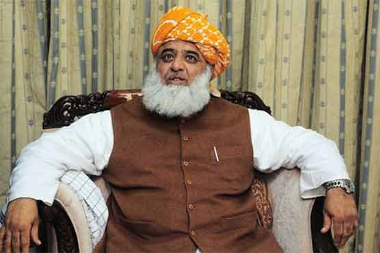 JUI-F chief asks lawyers to take politicians into confidence over judges reference
