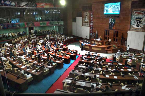 Ruckus mars Sindh Assembly session