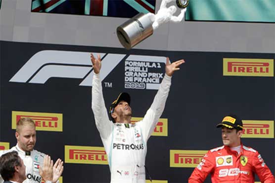 Don't blame drivers if races are boring, says Hamilton