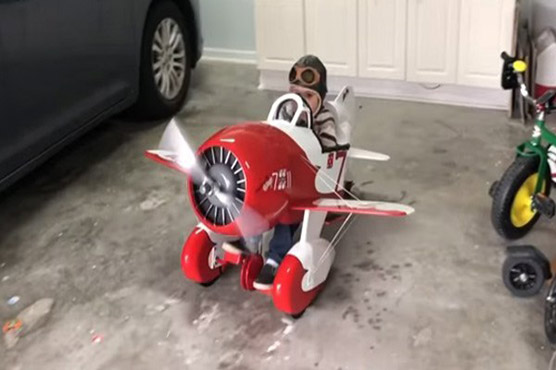 gee bee r2 pedal plane
