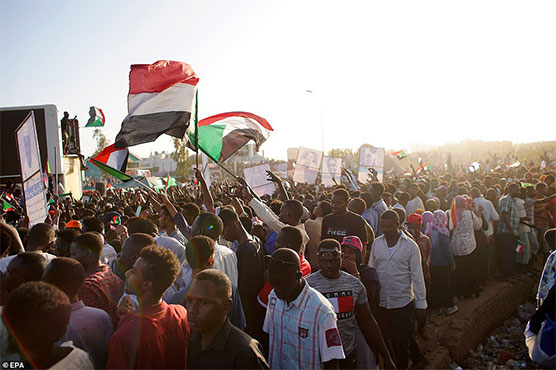 Crowds to flood Khartoum as standoff with military persists
