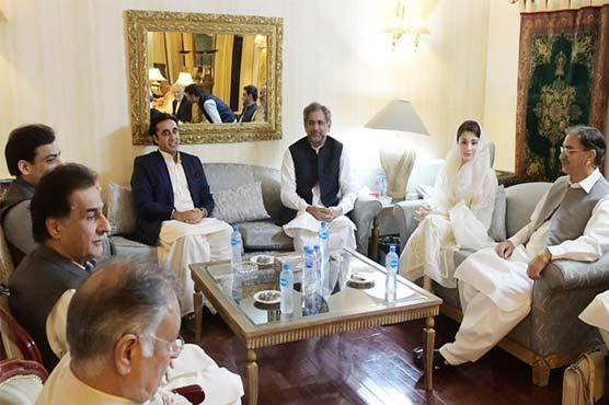 Joint opposition meets at Zardari house to review strategy against govt