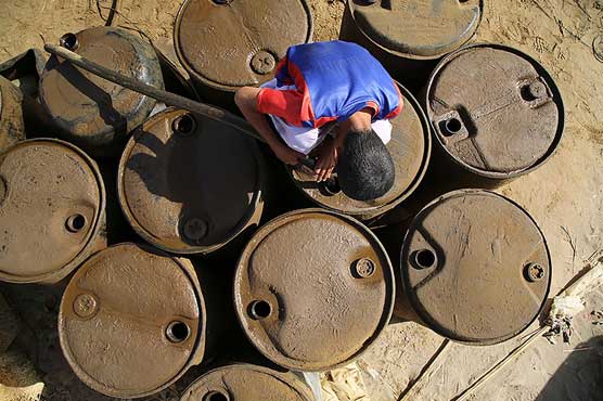 Iranian oil being smuggled under patronage of government