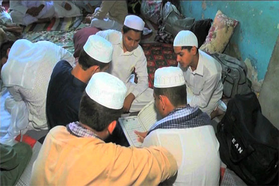 Millions turn to observe Itikaf as third ashra of Ramazan begins