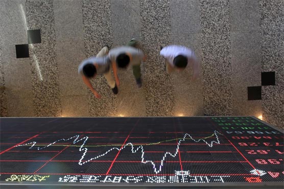 Asian shares recover from 3-week lows but trade deal worries limit gains