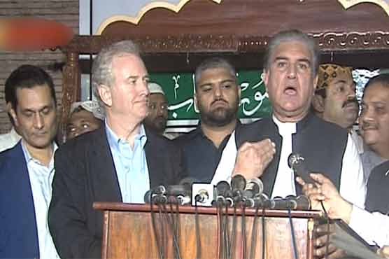 Qureshi, US Senator reiterate demand for Kashmiris rights