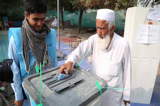 Afghans vote in presidential election amid deadly violence