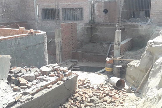 Muzaffargarh: One labourer killed as wall of textile mills collapses