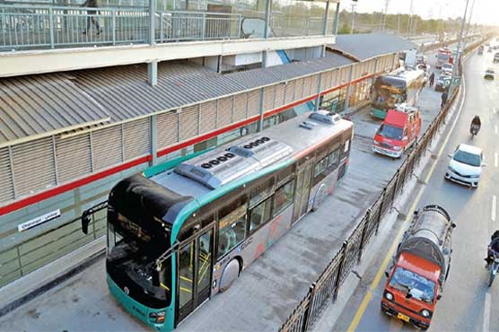 پختونخوا حکومت کی بی آر ٹی منصوبے پر تعمیراتی کام جاری رکھنے کی ہدایت