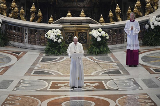 Pope marks 'Easter of solitude' in virus lockdown