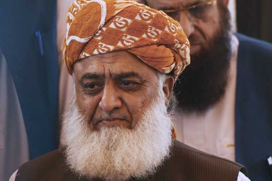 اٹھارویں ترمیم کا معاملہ، مولانا فضل الرحمن ایک بار پھر سرگرم، سیاسی قائدین سے رابطے