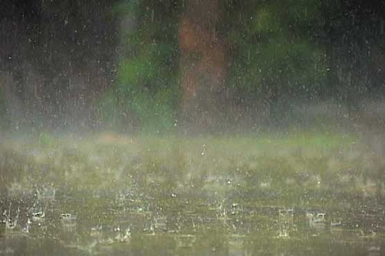 Heavy rain lashes Lahore, other parts of country