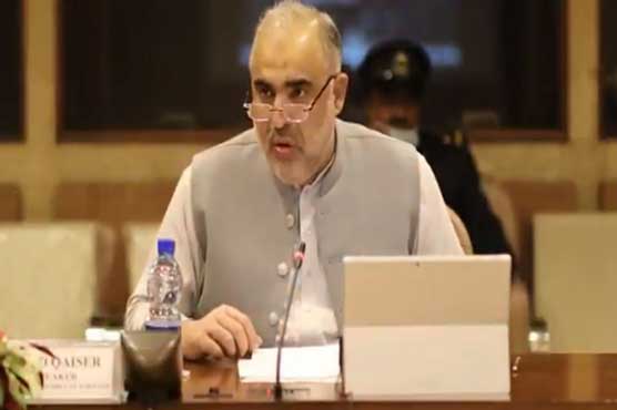 Govt taking solid steps to get farmer back on his feet: Qaisar