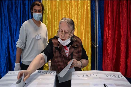 Romanians head to polls in shadow of pandemic