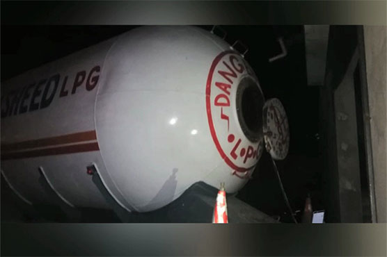 Six killed as LPG tanker catches fire in Quetta