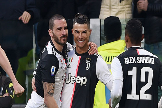Ronaldo scores first Serie A hat-trick as Ibrahimovic returns to Italy
