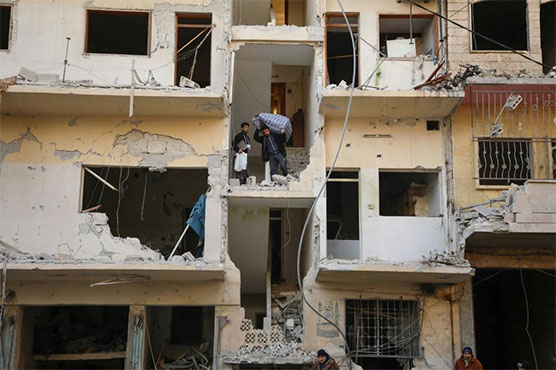 Deadly strikes hit Syria rebel bastion as army advances