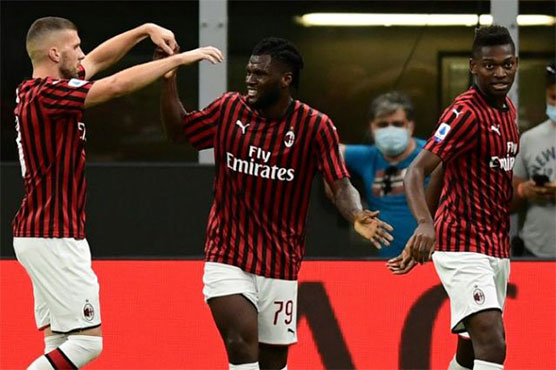 Kessie inspires Milan comeback as Napoli held at Bologna