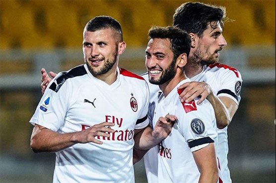 AC Milan down Lecce to keep European push on track