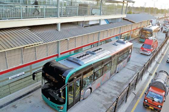 پشاور: بی آر ٹی کا کم سے کم کرایہ 10 روپے مقرر کرنے کا فیصلہ