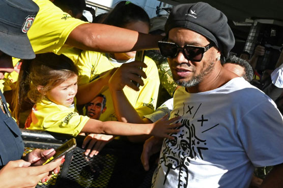 Ronaldinho accused of using fake passport to enter Paraguay