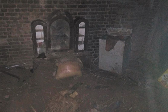 Roof collapse kills two children in Peshawar